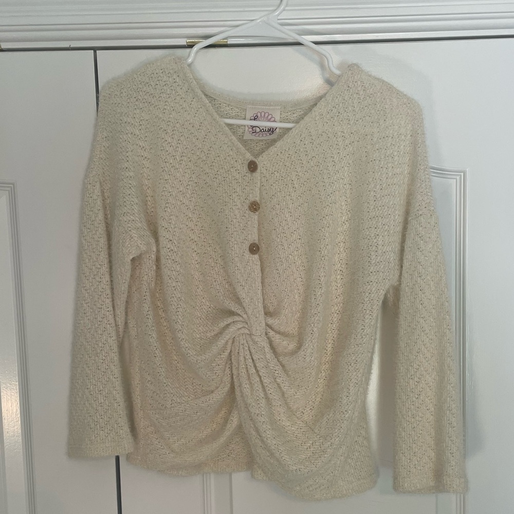 Love Daisy Girls Sweater Sixe XL